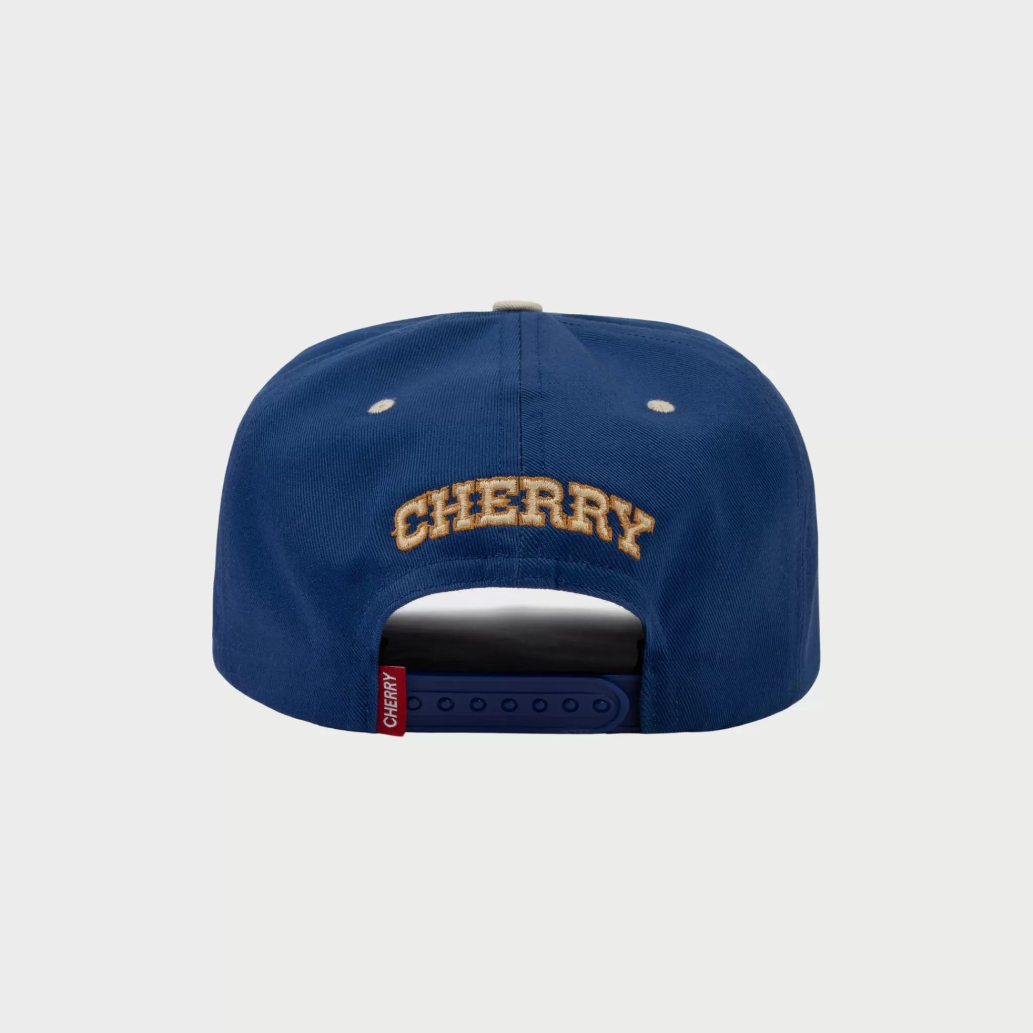 Cherry Aigle Royal 5 Panneaux (Royal)* Chapeaux