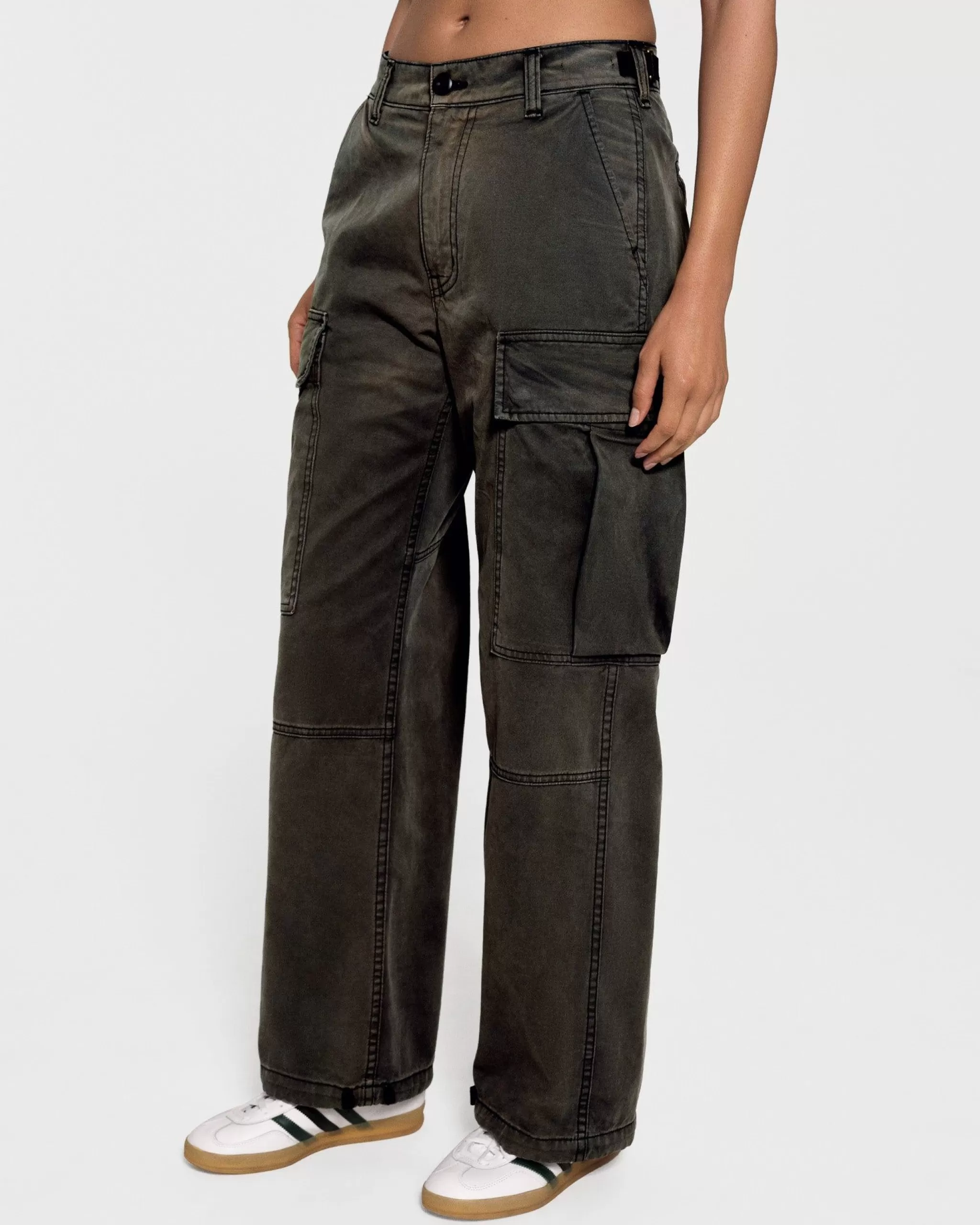 Cherry Cargo A Jambes Larges (Noir Vintage)* Pantalon